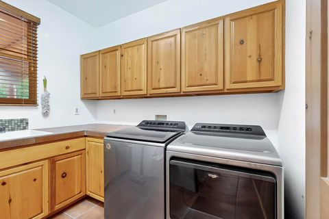 Tiny photo for 138 E Chili Line Rd, Santa Fe, NM 87508 (MLS # 202600734)
