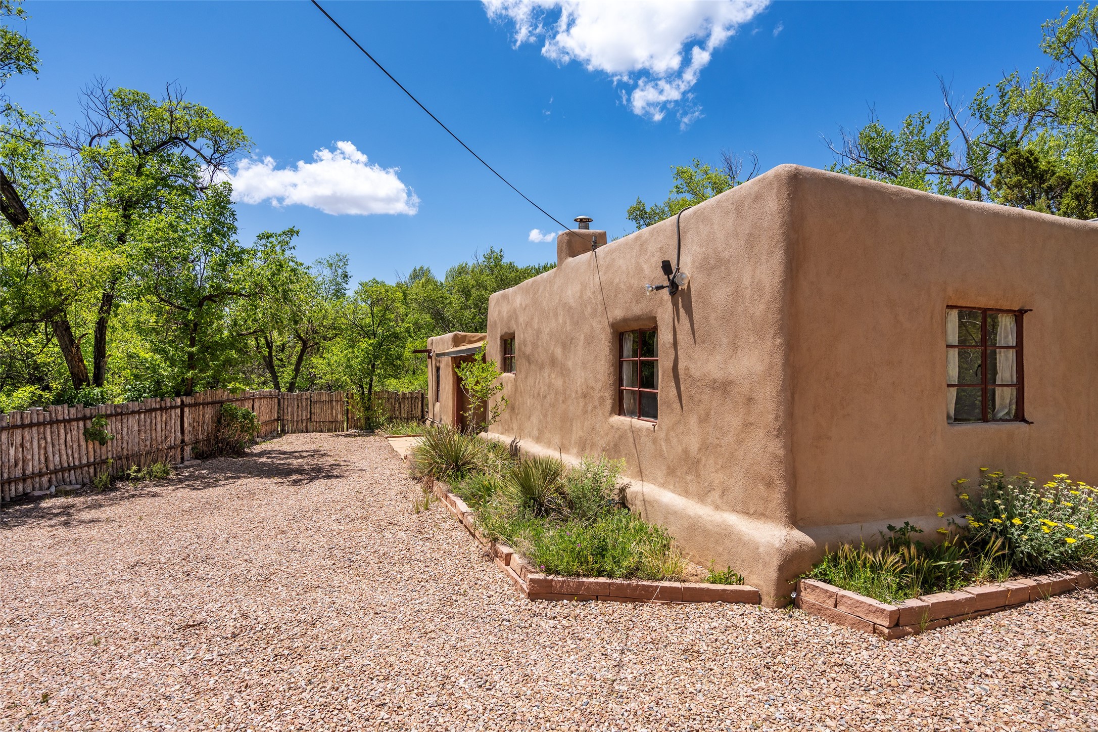 1489 Canyon Road, Santa Fe, New Mexico image 4