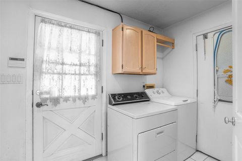 Tiny photo for 9 Jacinto Road, Santa Fe, NM 87508 (MLS # 202601572)
