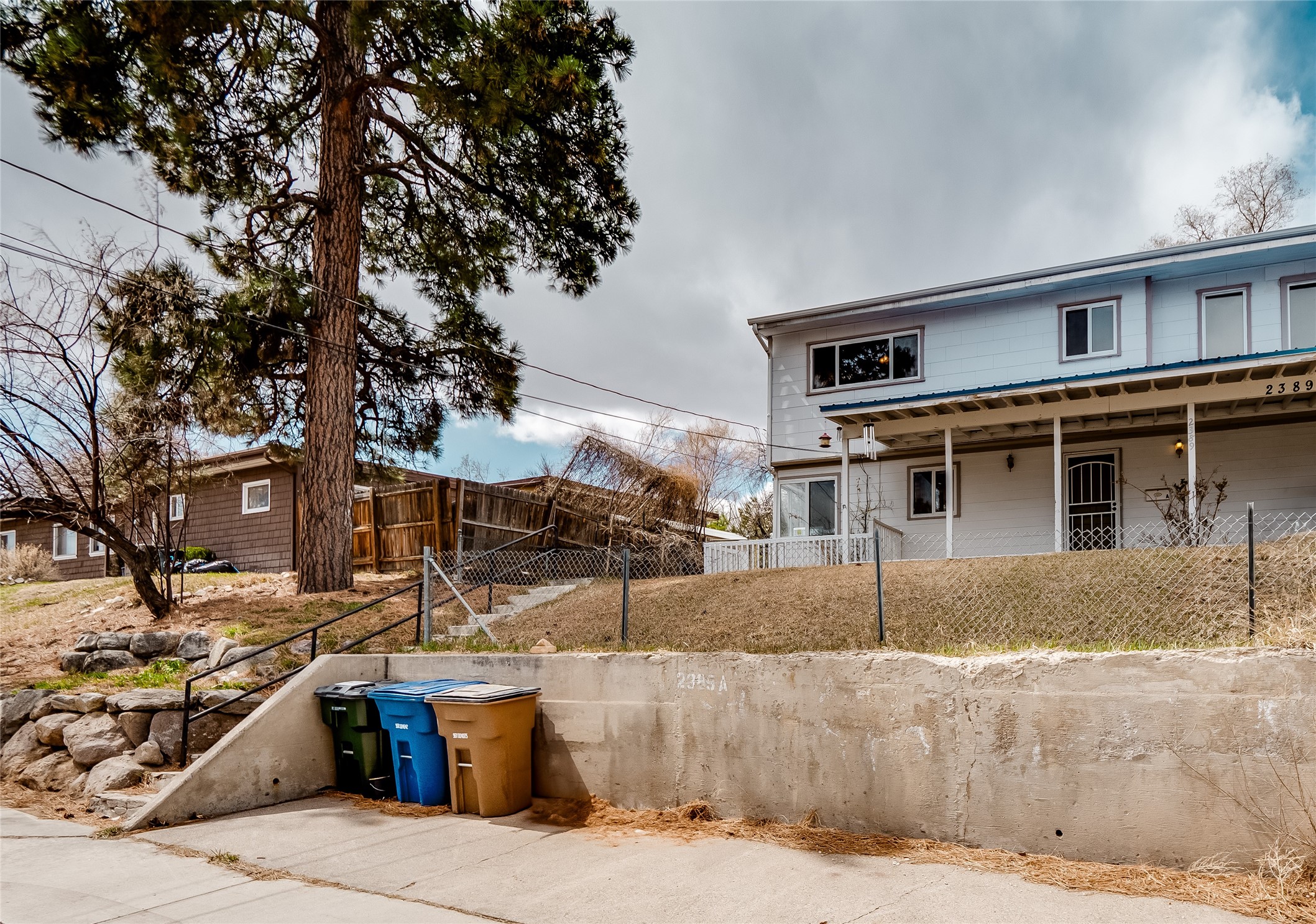 2389 36th Street #A, Los Alamos, New Mexico image 2