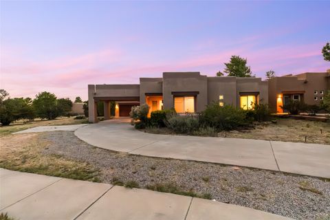 Photo of 1 Softwynd Dr DR, Santa Fe, NM 87508 (MLS # 202601483)