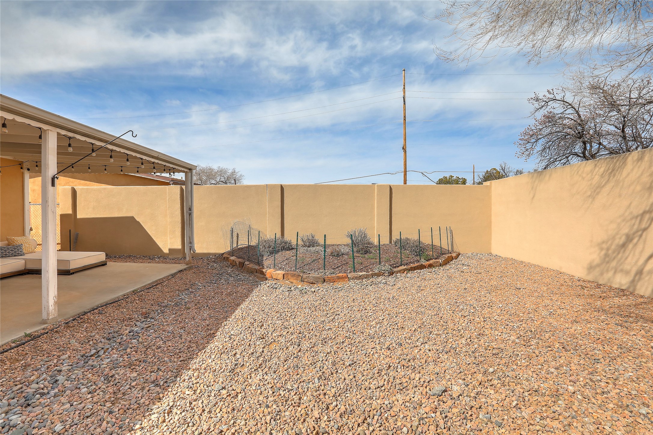 717 Camino Santa Ana, Santa Fe, New Mexico image 46