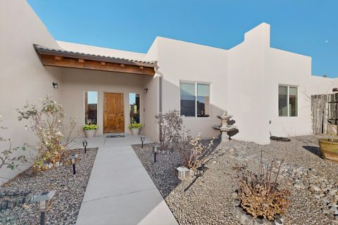 Photo of 36 Caballo Viejo, Santa Fe, NM 87508 (MLS # 202600421)