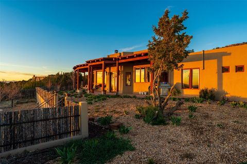 Tiny photo for 54 Calle Alexia, Santa Fe, NM 87508 (MLS # 202600511)