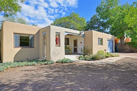 Homes For Sale - 1929 San Ildefonso Rd<br/> Santa Fe, NM 87505