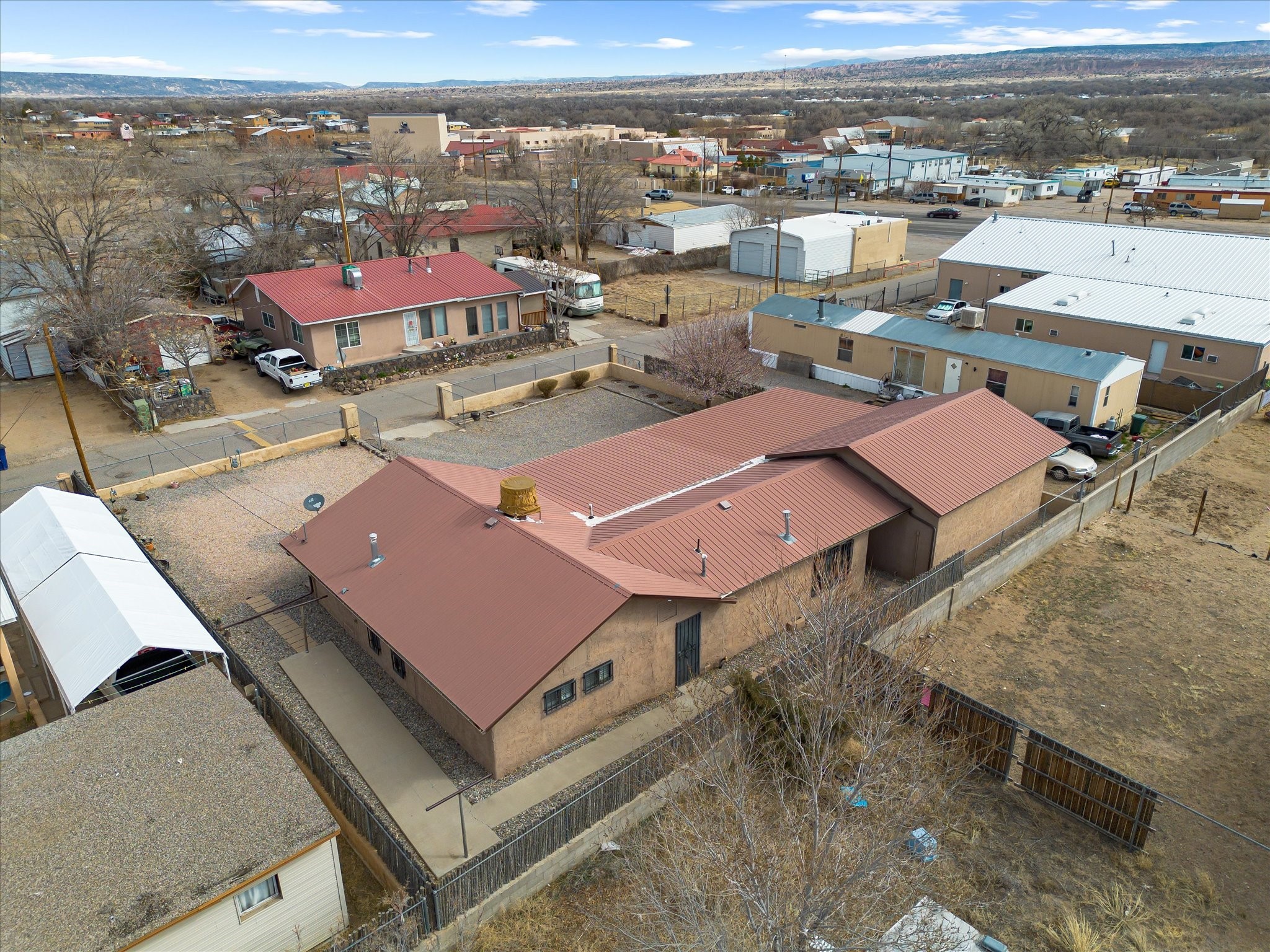 902 & 900 Calle Loma, Espanola, New Mexico image 8