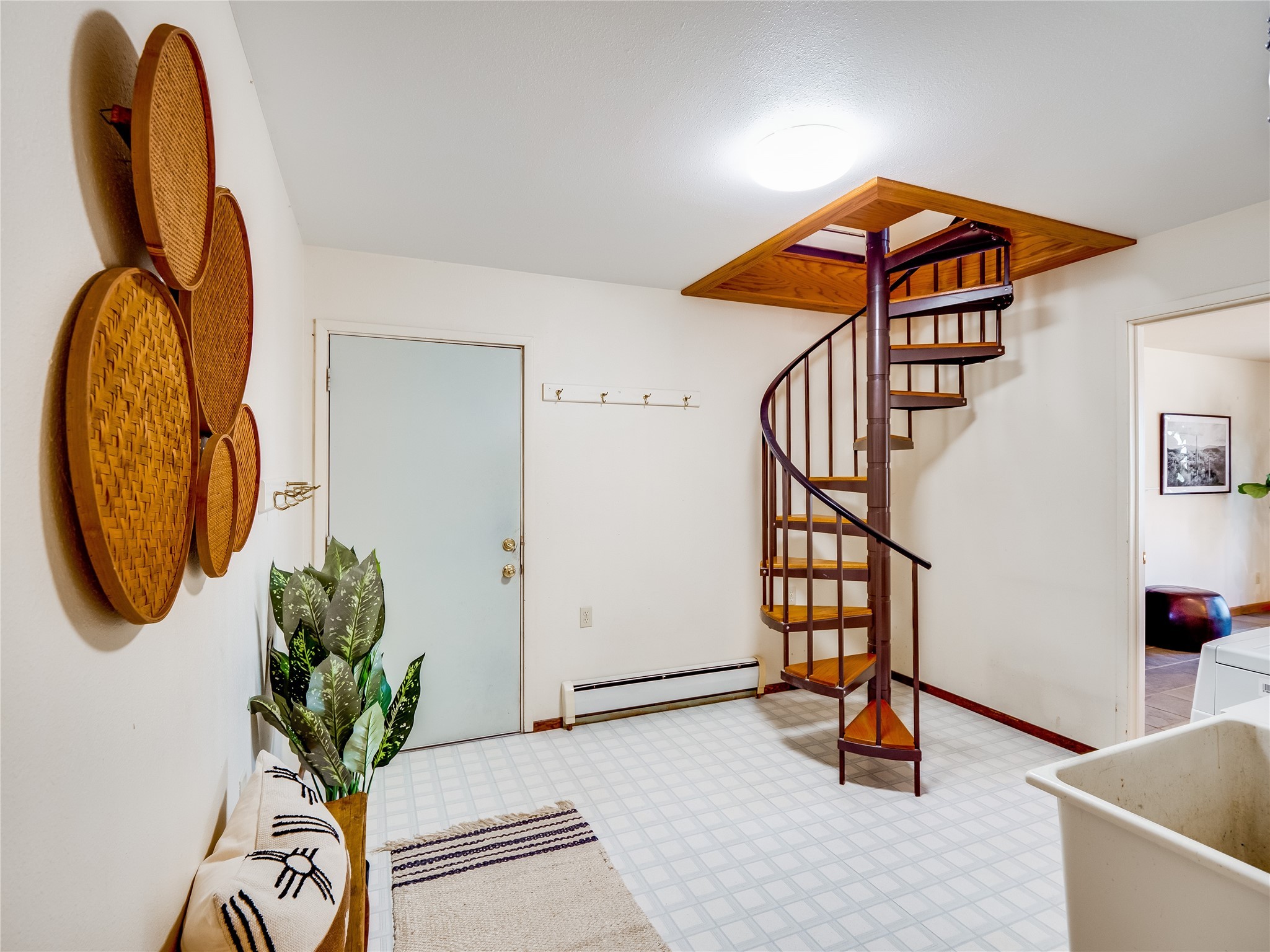 675 Totavi Street, Los Alamos, New Mexico image 38