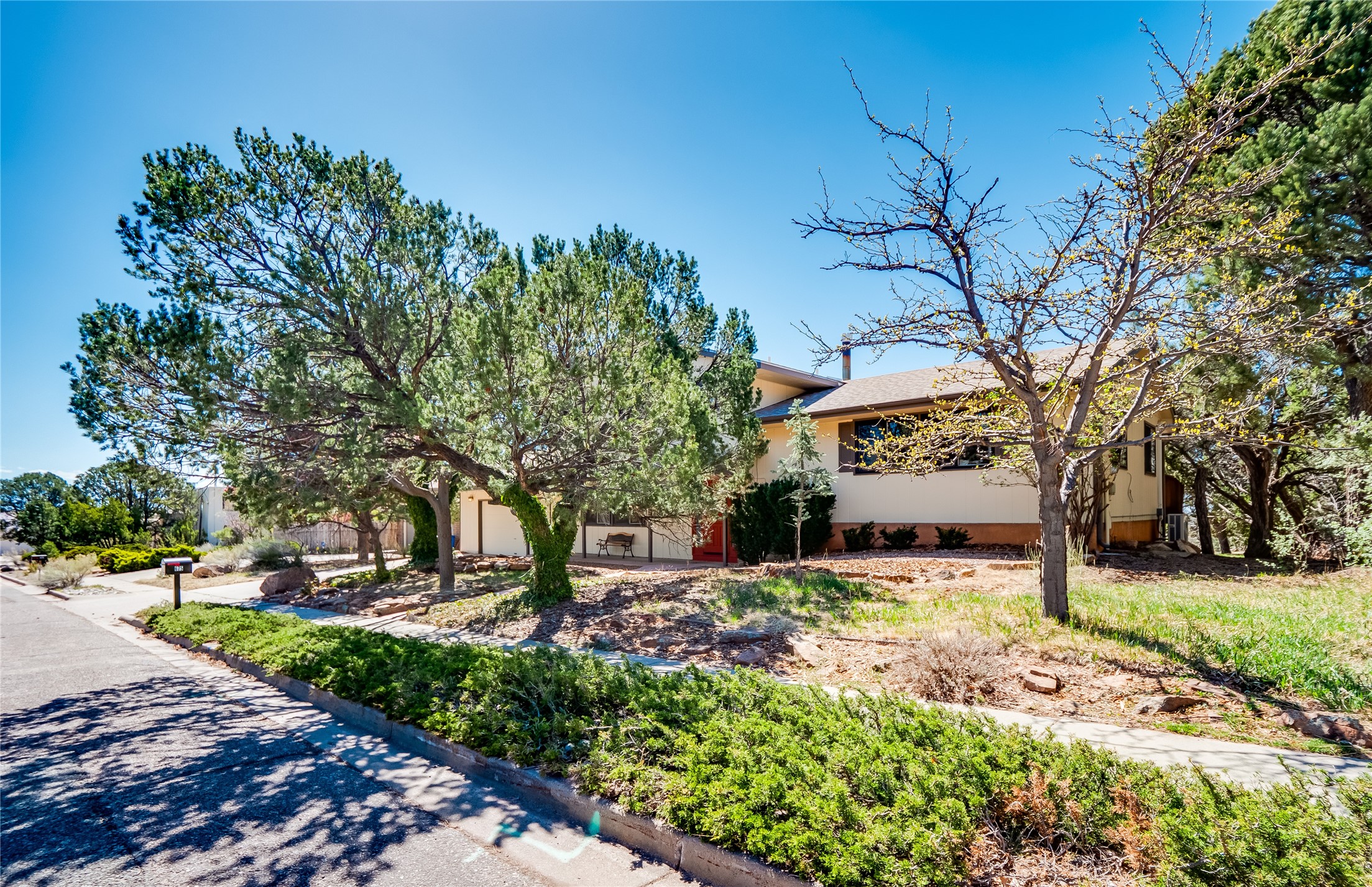 675 Totavi Street, Los Alamos, New Mexico image 5