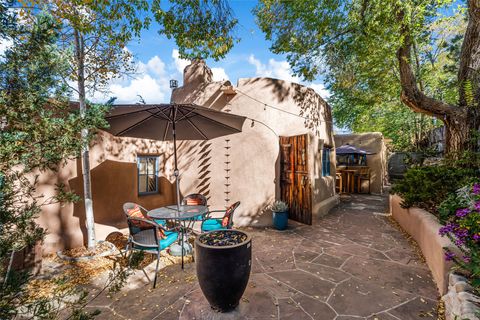 942 Canyon A & B Santa Fe NM 87501