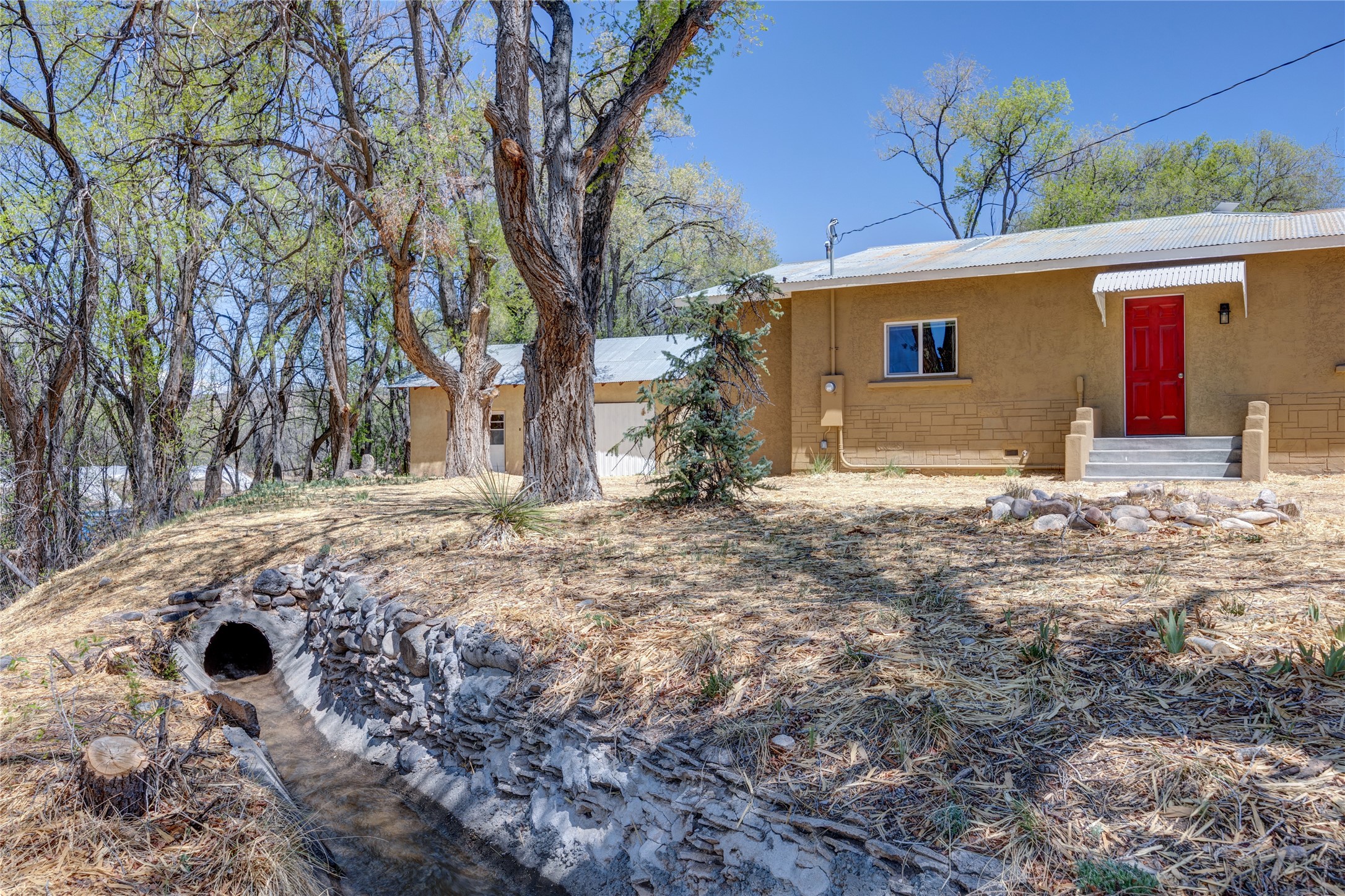 13 Plaza Del Cerro, Chimayo, New Mexico image 25