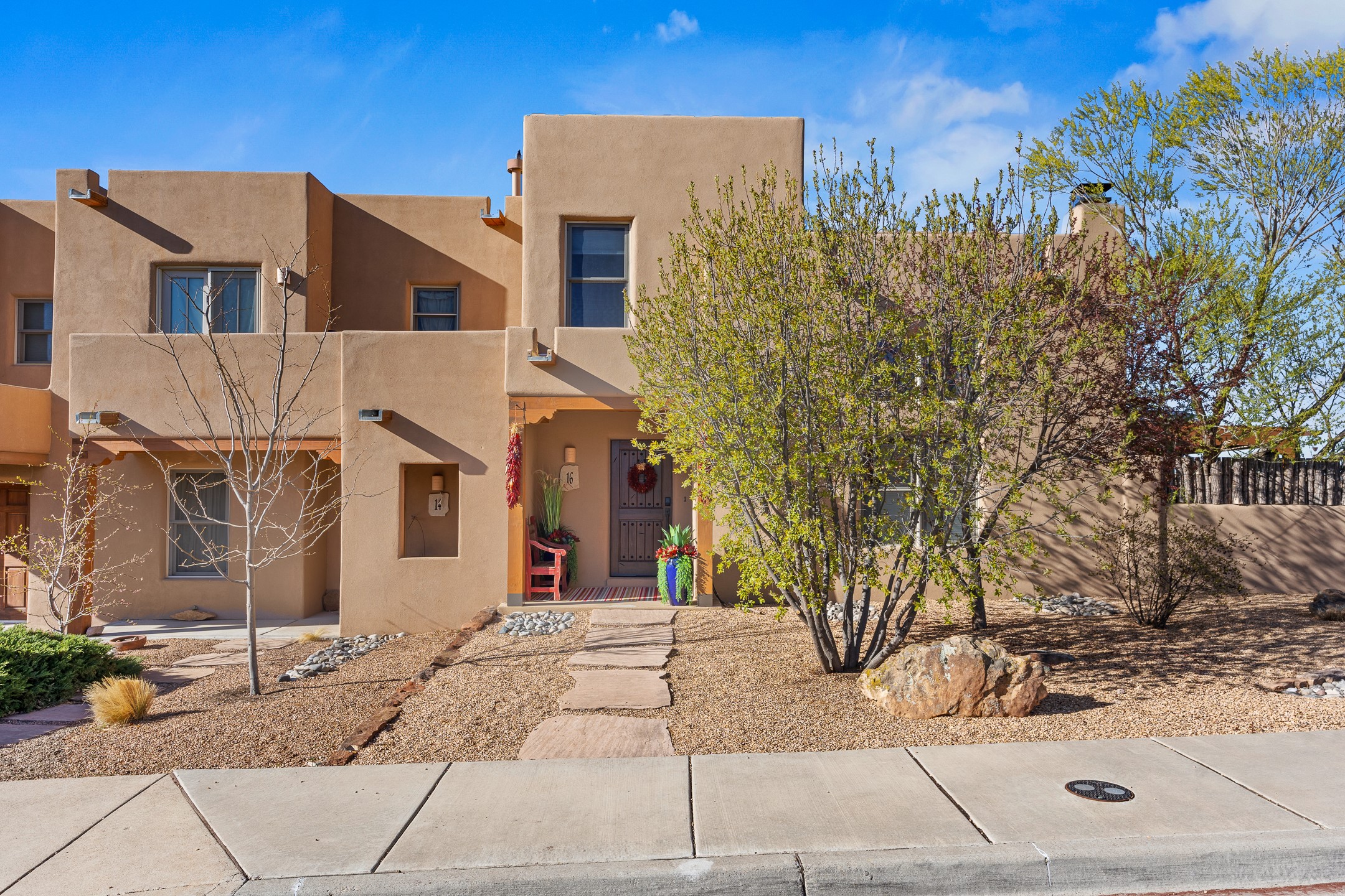 16 Camino De Vecinos, Santa Fe, New Mexico image 1