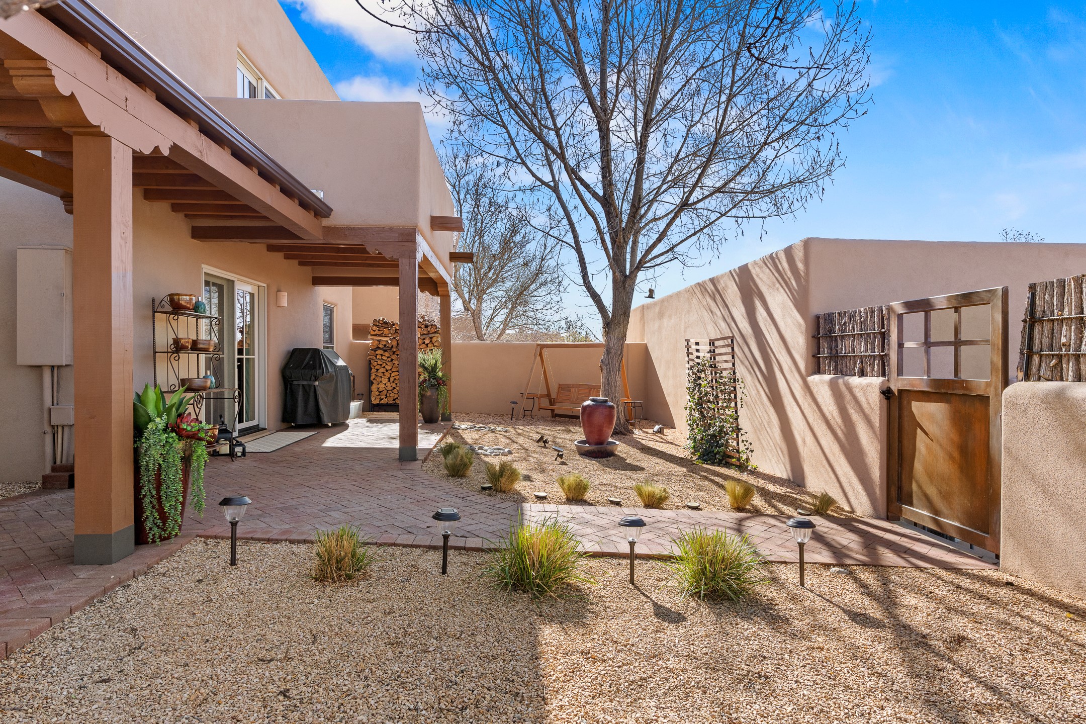 16 Camino De Vecinos, Santa Fe, New Mexico image 41