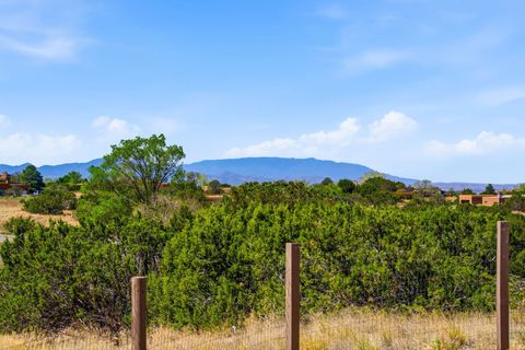 Tiny photo for 5 Avalon Place, Santa Fe, NM 87508 (MLS # 202601632)