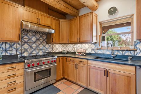 Tiny photo for 5 Avalon Place, Santa Fe, NM 87508 (MLS # 202601632)