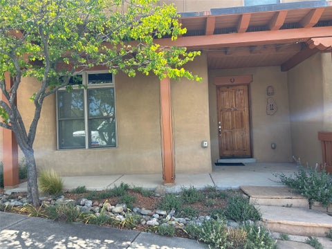Townhouse For Sale - 11 Calle Amistosa<br/> Santa Fe, NM 87507