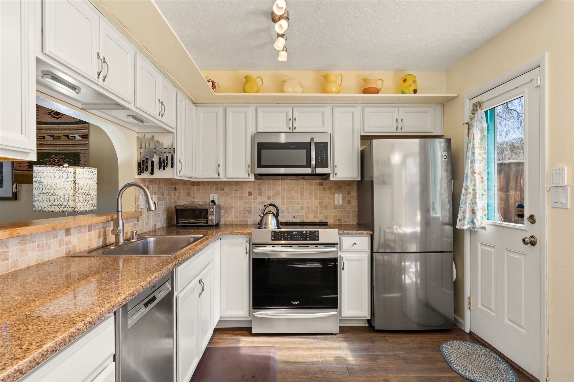 1533 Camino La Canada, Santa Fe, New Mexico image 6