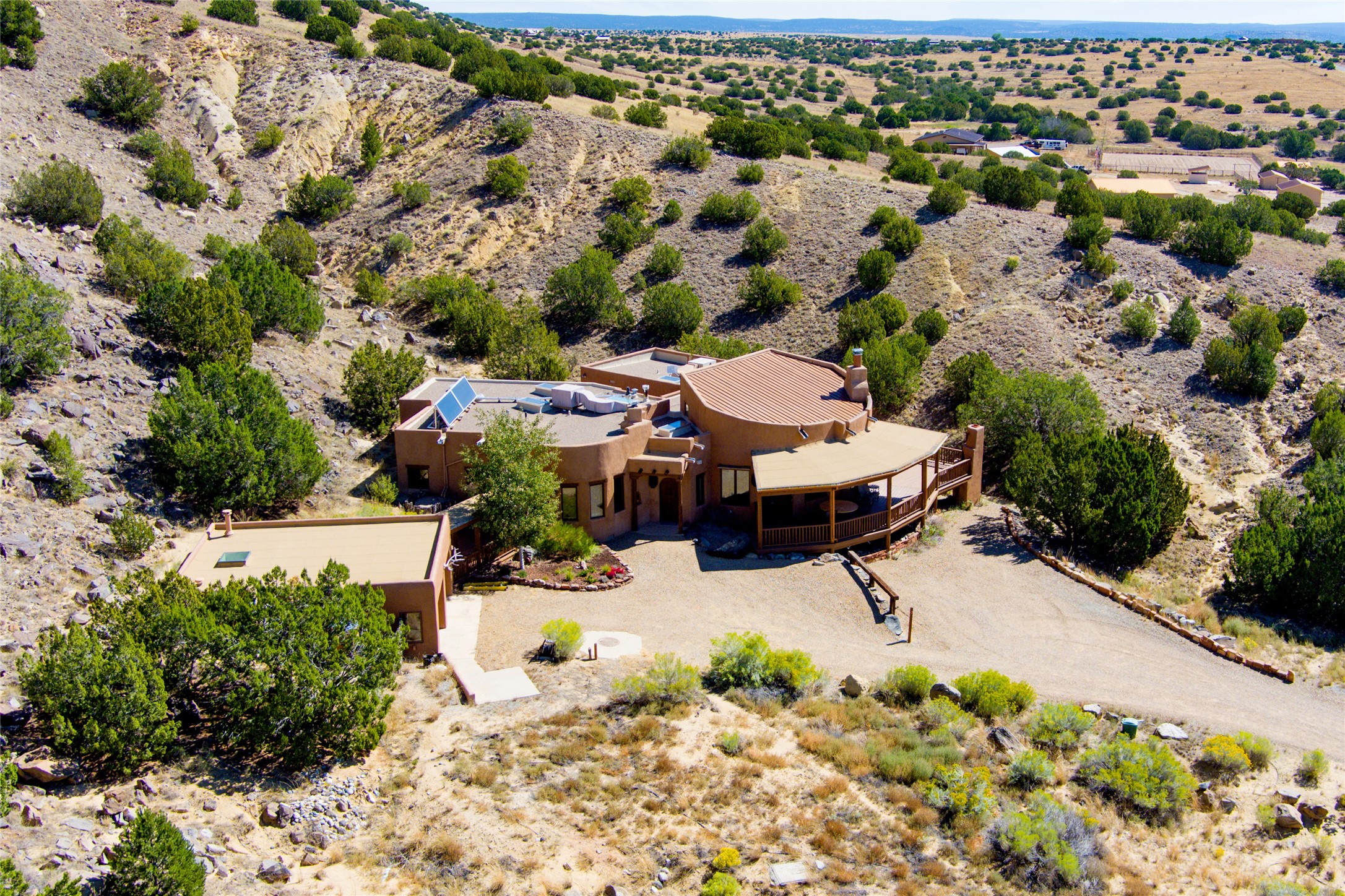 769 Camino Los Abuelos, Galisteo, New Mexico image 40