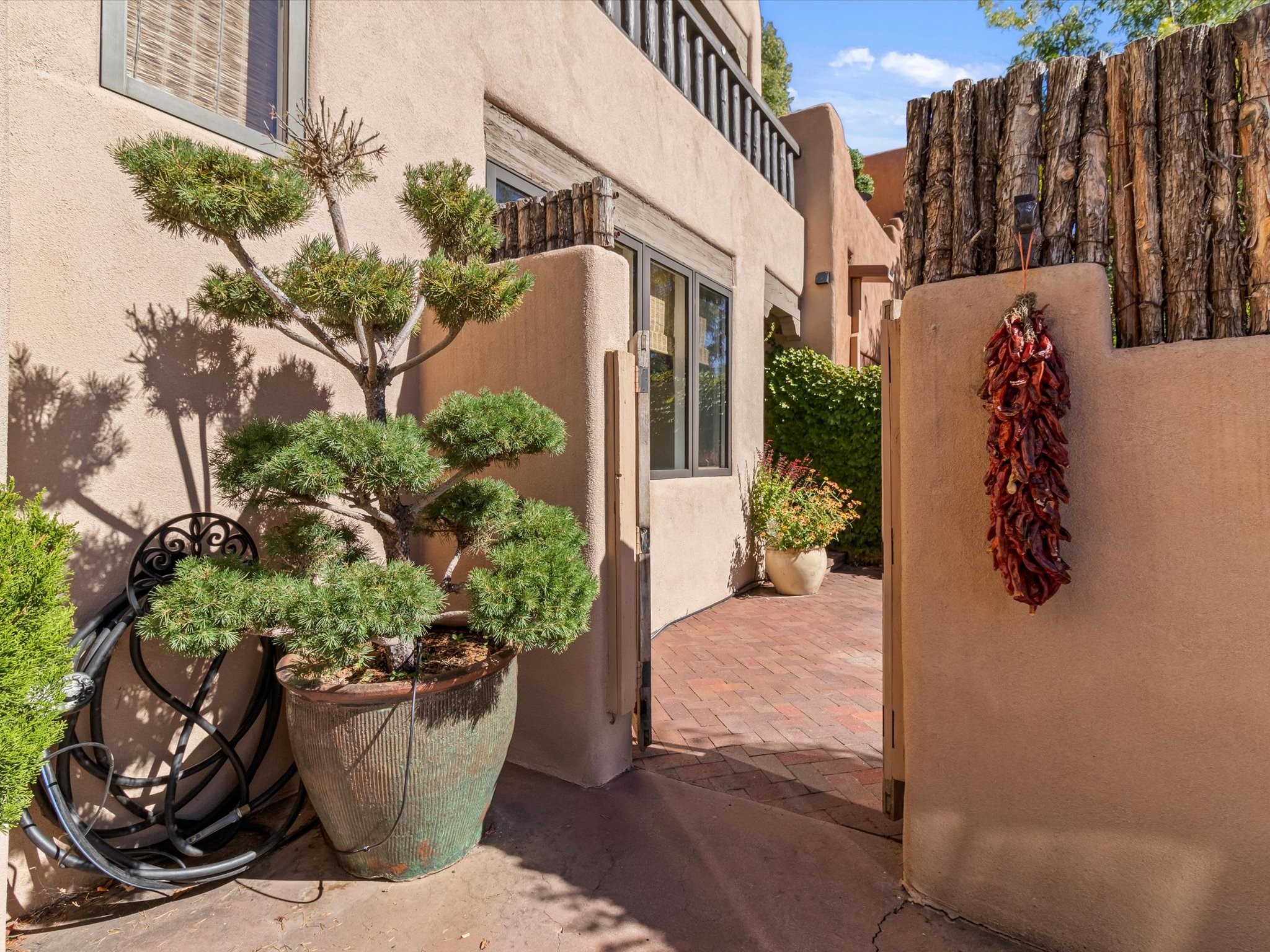 875 E Palace Avenue, Santa Fe, New Mexico image 4