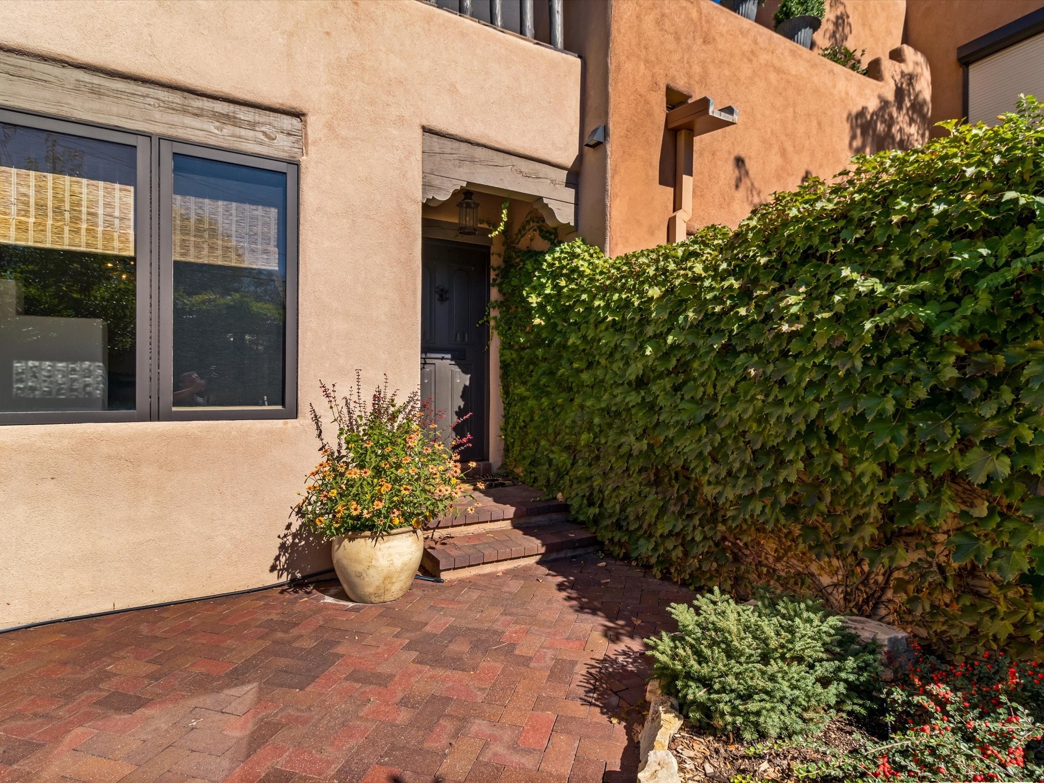 875 E Palace Avenue, Santa Fe, New Mexico image 5