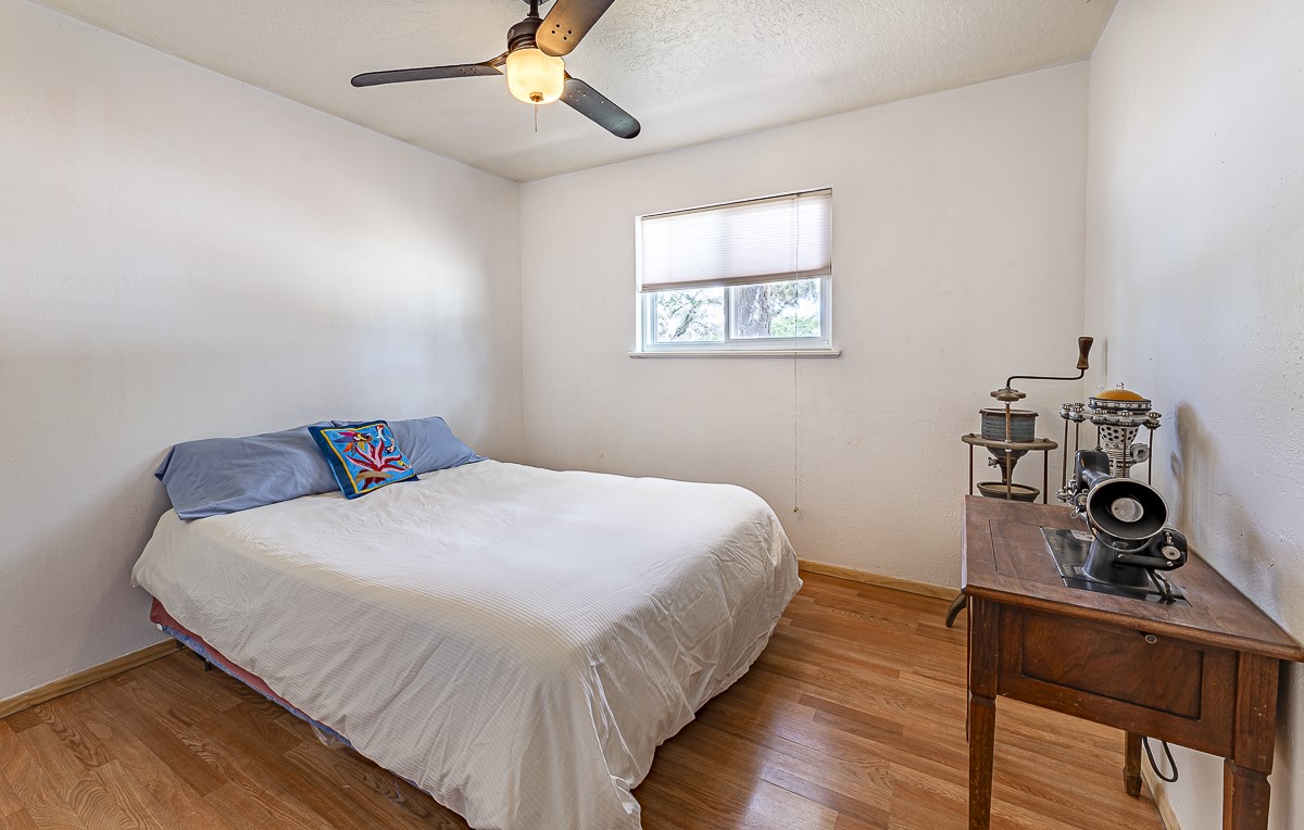 Santa Fe, New Mexico 87507, United States, 3 Bedrooms Bedrooms, ,2 BathroomsBathrooms,Residential,Active,159488