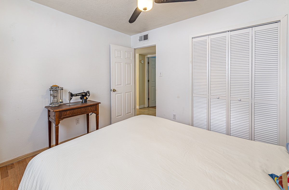 Santa Fe, New Mexico 87507, United States, 3 Bedrooms Bedrooms, ,2 BathroomsBathrooms,Residential,Active,159488