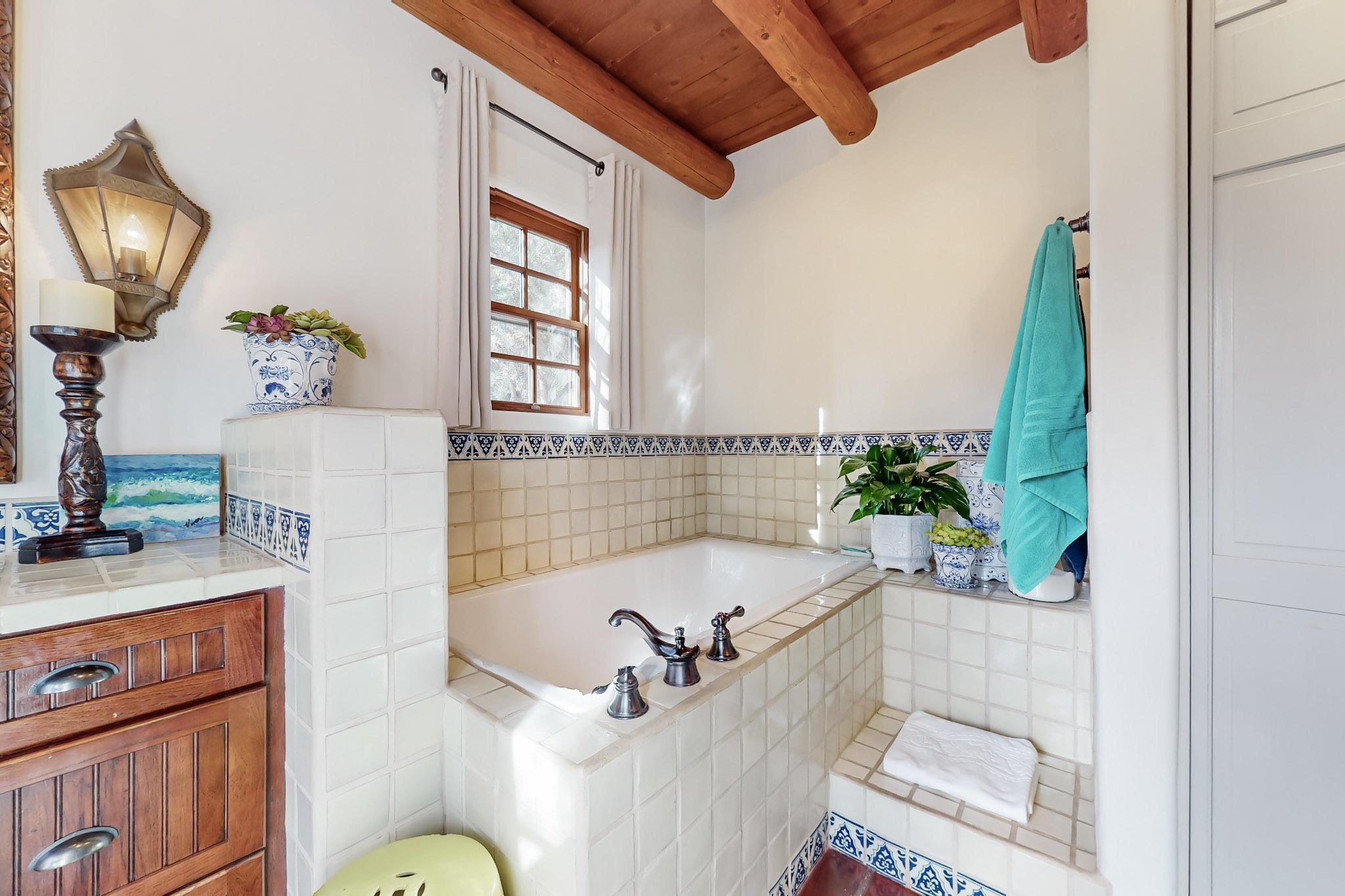 605 Abeyta Street, Santa Fe, New Mexico image 26