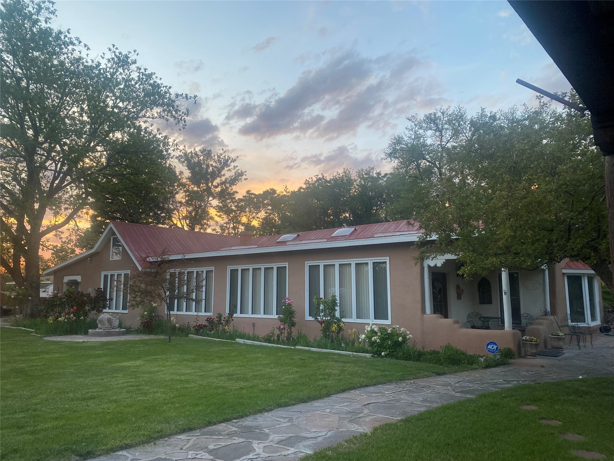 1113 Nm 76, Santa Cruz, New Mexico image 3
