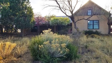 Photo of 32 Two Horse Trail, Santa Fe, NM 87508 (MLS # 202600782)