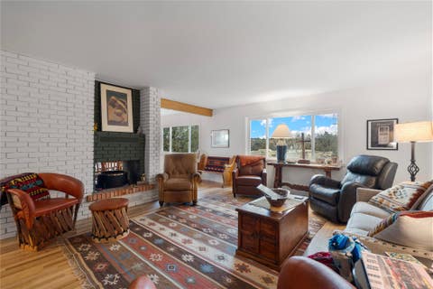 Homes For Sale - 209 Williams Street<br/> Santa Fe County, Santa Fe, NM 87501
