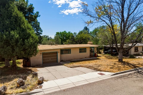 Homes For Sale - 1482 44th Street<br/> Los Alamos, NM 87544