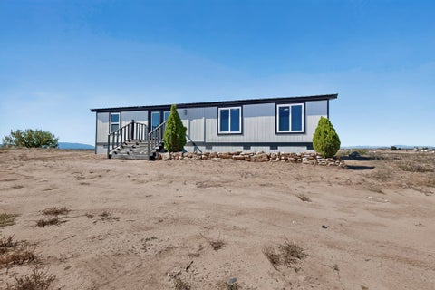 Photo of 12 Calle Manzano Road, Santa Fe, NM 87508 (MLS # 202604456)