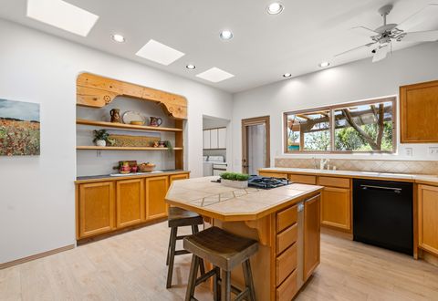Tiny photo for 1 Sabroso Place, Santa Fe, NM 87508 (MLS # 202601414)
