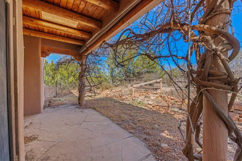 Tiny photo for 1 Sabroso Place, Santa Fe, NM 87508 (MLS # 202601414)