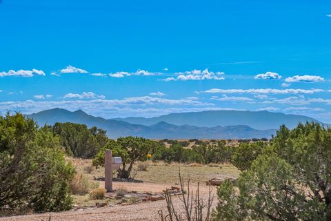 Tiny photo for 1 Sabroso Place, Santa Fe, NM 87508 (MLS # 202601414)