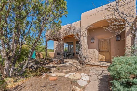 Tiny photo for 1 Sabroso Place, Santa Fe, NM 87508 (MLS # 202601414)