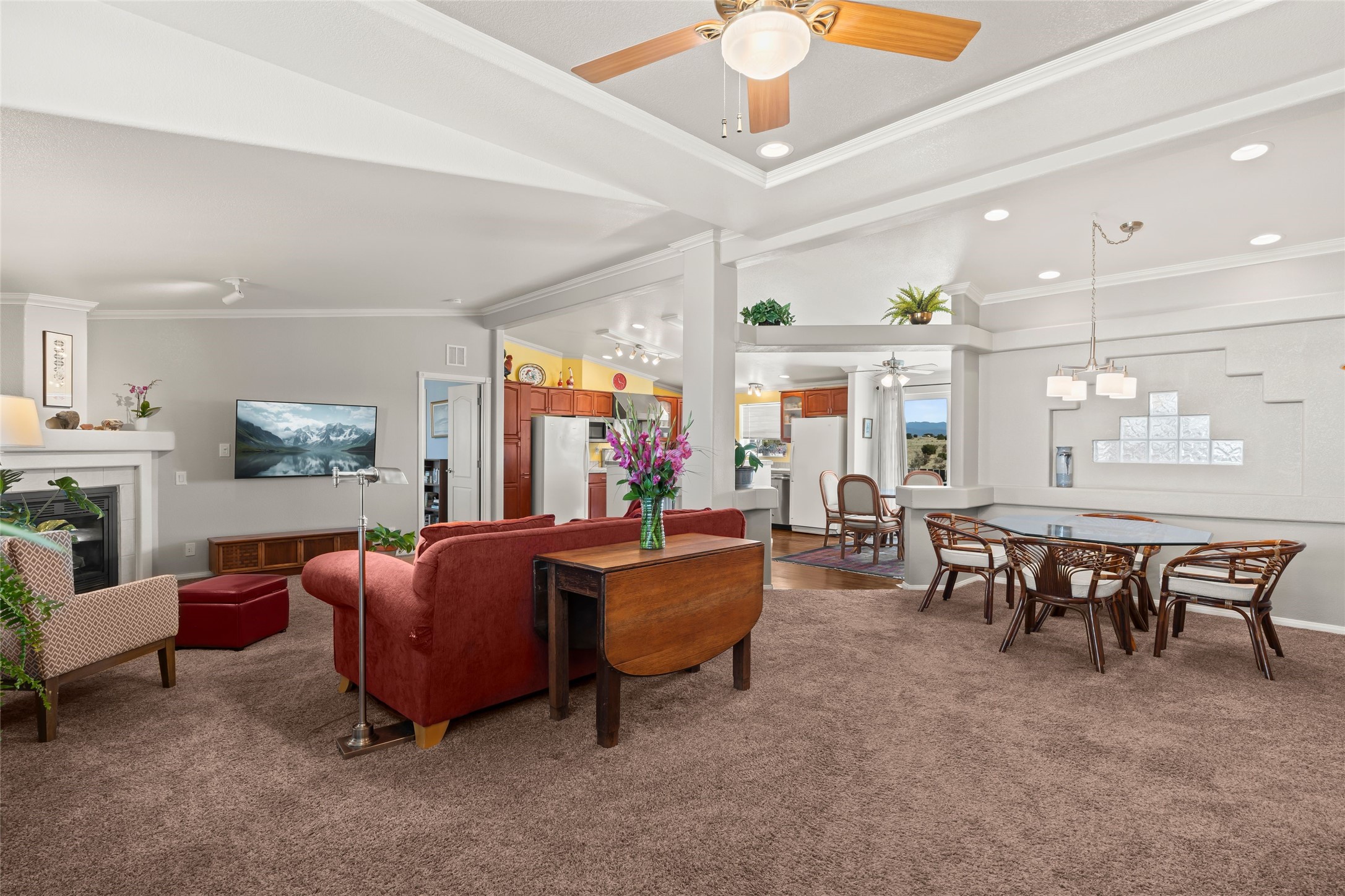 218 Haozous Road, Santa Fe, New Mexico image 2