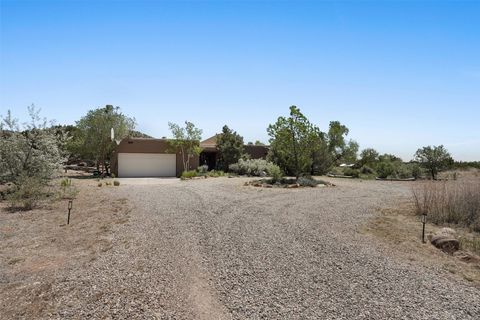 Photo of 3 Moya Loop, Santa Fe, NM 87508 (MLS # 202601948)