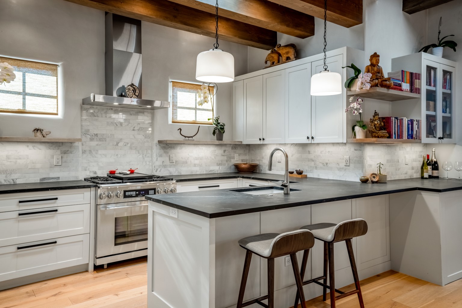 Santa Fe, New Mexico 87501, United States, 3 Bedrooms Bedrooms, ,3 BathroomsBathrooms,Residential,Active,126783