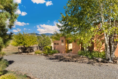 Tiny photo for 12 Traviesa De Camilo E, Santa Fe, NM 87508 (MLS # 202604116)