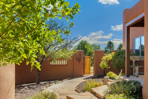 Tiny photo for 12 Traviesa De Camilo E, Santa Fe, NM 87508 (MLS # 202604116)
