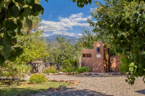 Tiny photo for 12 Traviesa De Camilo E, Santa Fe, NM 87508 (MLS # 202604116)