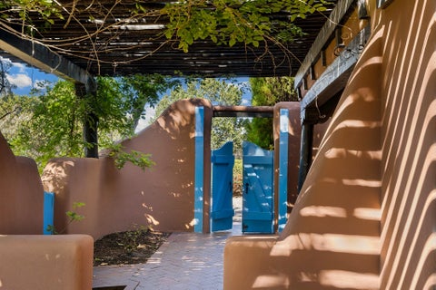 Tiny photo for 12 Traviesa De Camilo E, Santa Fe, NM 87508 (MLS # 202604116)