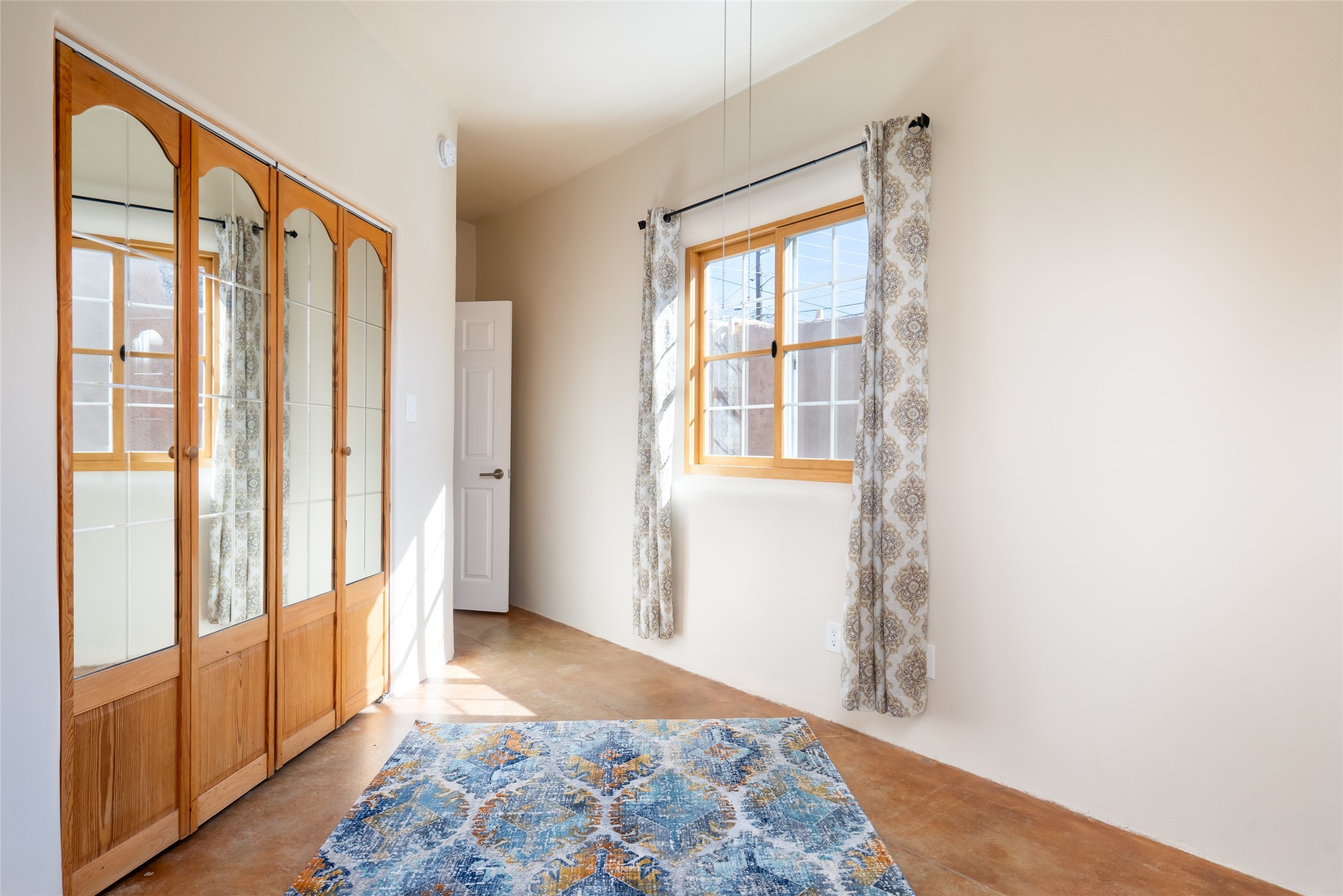 656 Old Santa Fe Trail Trl, Santa Fe, New Mexico image 14