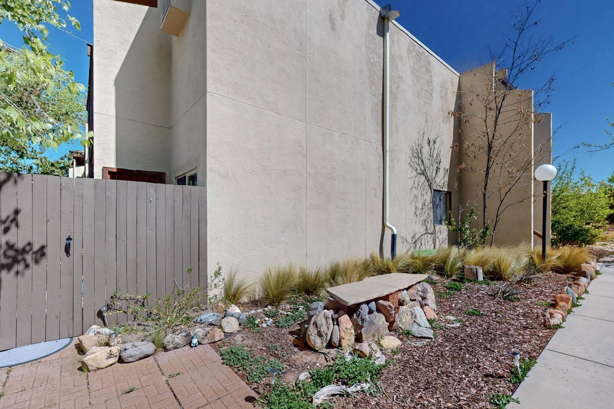 149 Calle Ojo Feliz #L, Santa Fe, New Mexico image 1