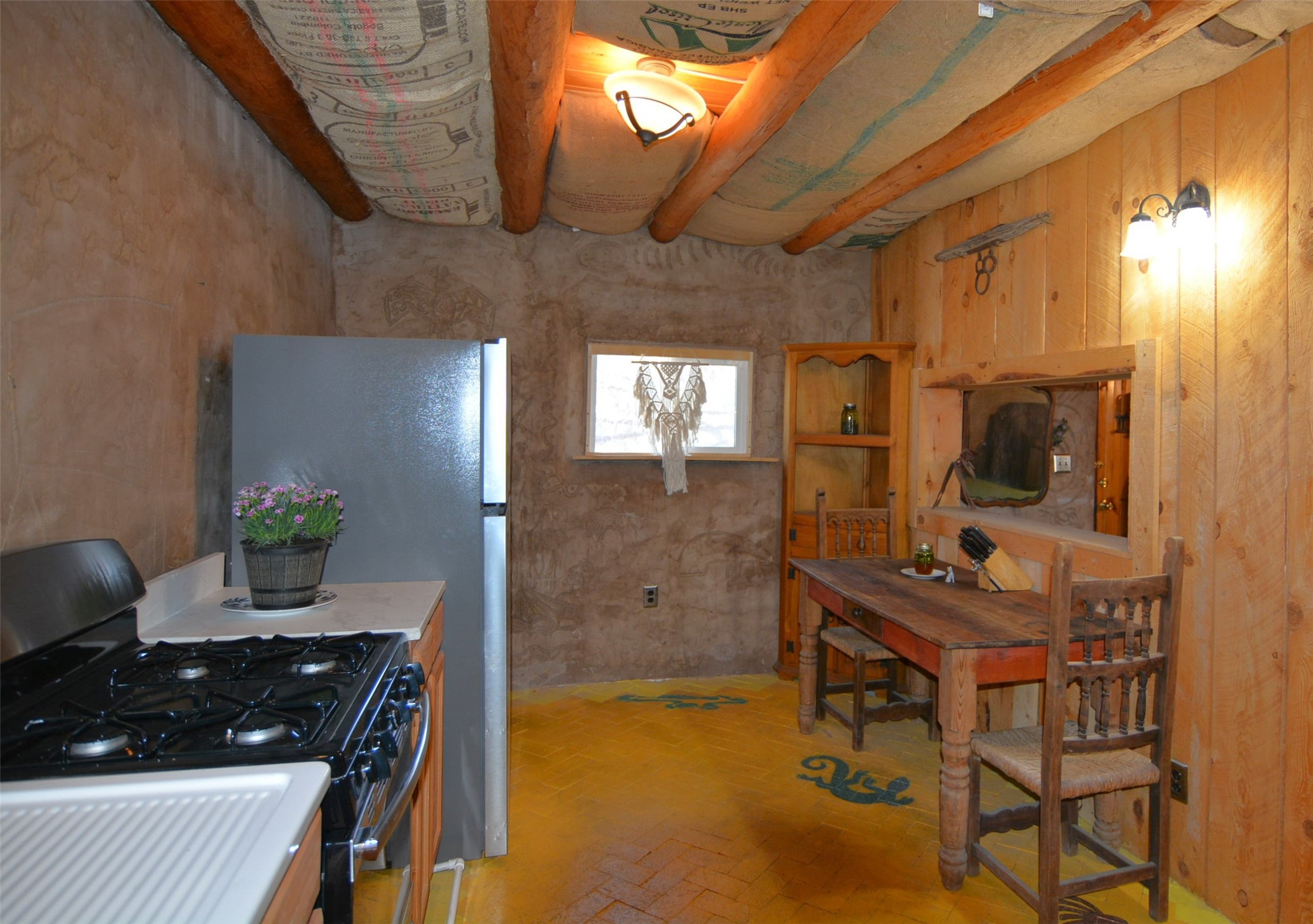 13 Los Amigos, Espanola, New Mexico image 8