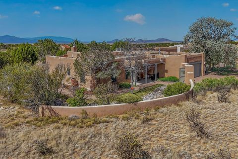 Homes For Sale - 85 Herrada Road<br/> Santa Fe, NM 87508