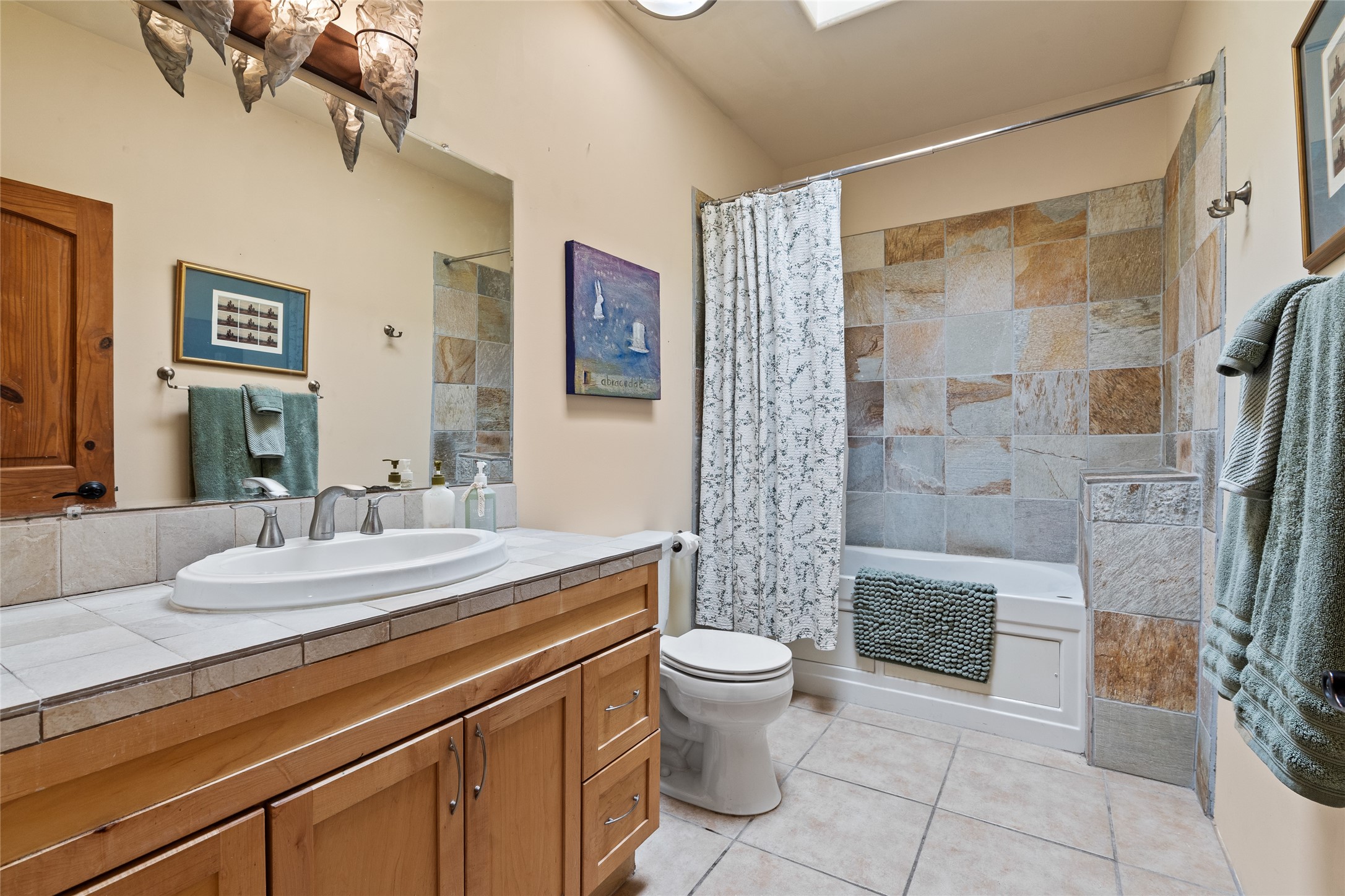 Santa Fe, New Mexico 87506, United States, 6 Bedrooms Bedrooms, ,4 BathroomsBathrooms,Residential,Active,228413