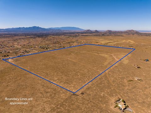 Tiny photo for 4006 NM 14, Santa Fe, NM 87508 (MLS # 202600390)