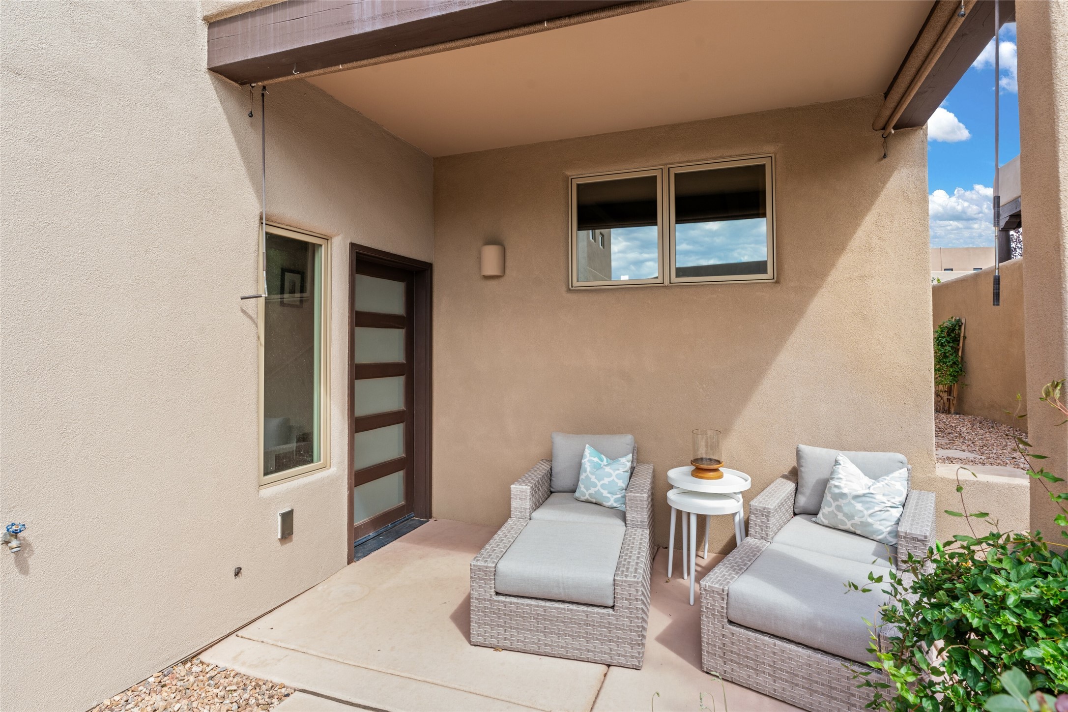 Santa Fe, New Mexico 87506, United States, 3 Bedrooms Bedrooms, ,3 BathroomsBathrooms,Residential,Active,218170