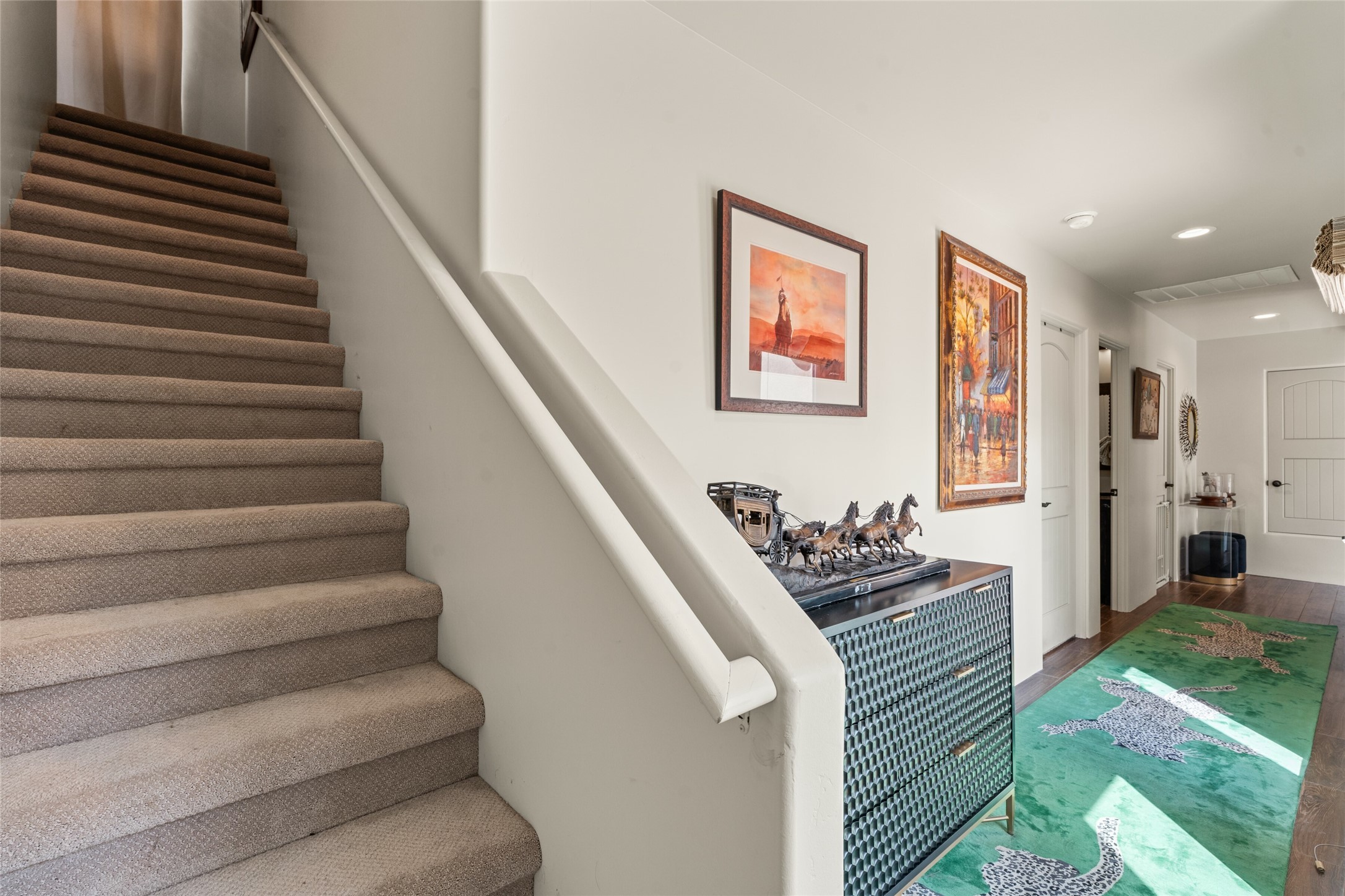 Santa Fe, New Mexico 87506, United States, 3 Bedrooms Bedrooms, ,3 BathroomsBathrooms,Residential,Active,218170